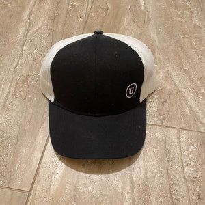 SnapBack black and white hat